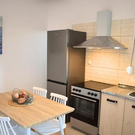 فيلة Papachristos Prínos